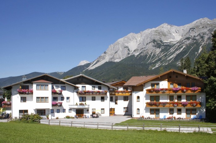 Hotel Pension Alpenbad in Ramsau am Dachstein