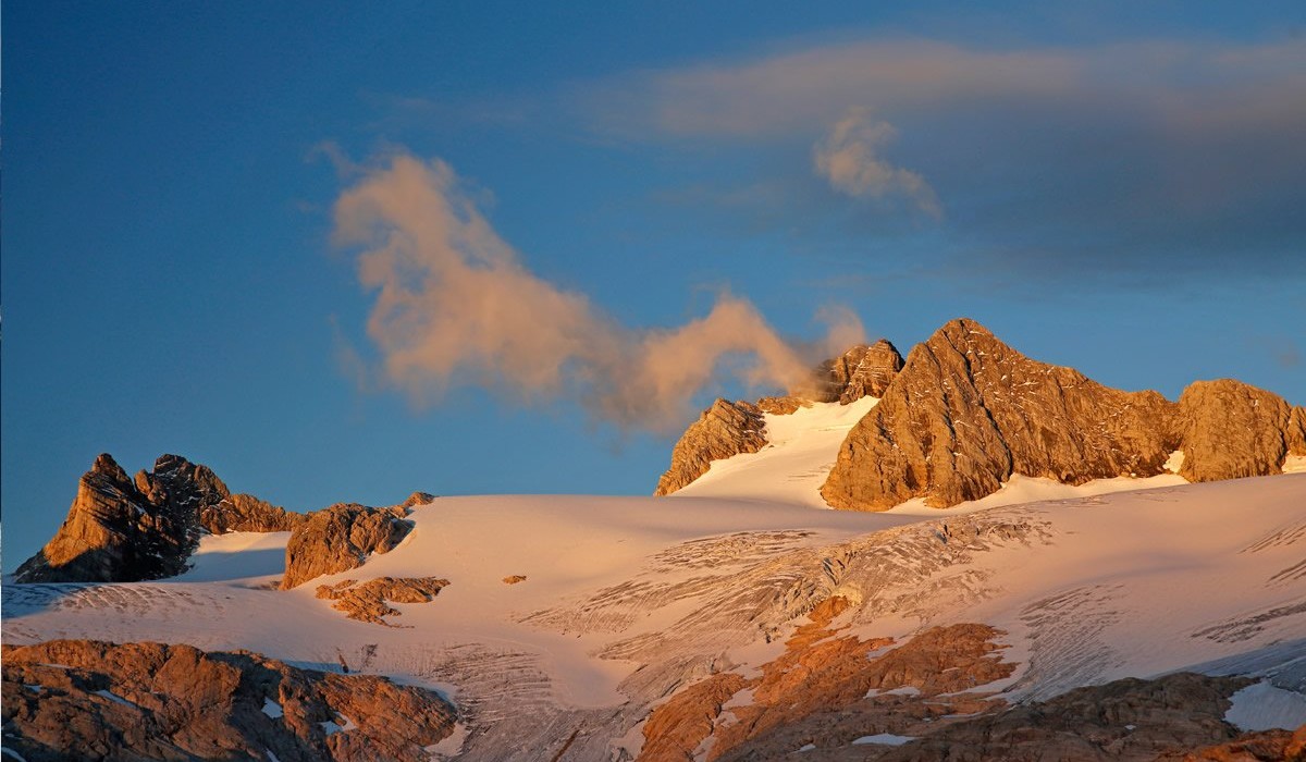 Sonnenaufgang beim Dachstein Gletscher  - Copyright © Herbert Raffalt