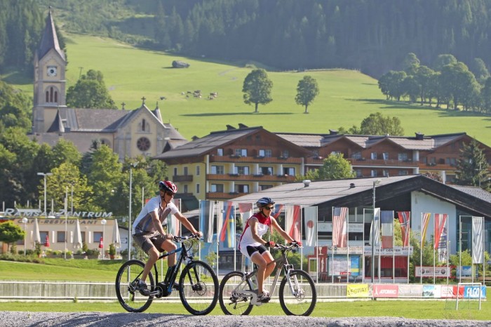 Mit dem E-Bike oder dem Mountainbike unterwegs